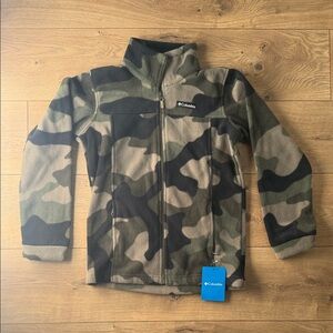 NWT Boys Columbia Fleece Jacket - Size M